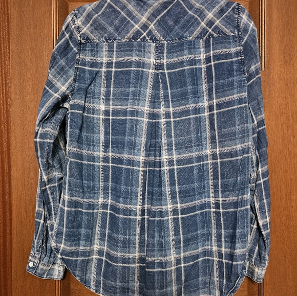 Cloth & Stone Top - Picture 2 of 3